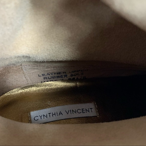 Cynthia Vincent Suede Gia Pull On Booties - Picture 7 of 8